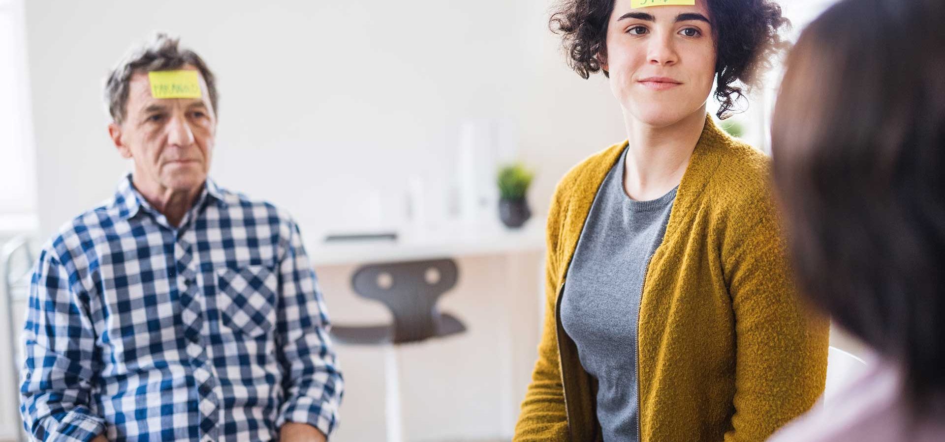 men-and-women-sitting-in-a-circle-during-group-the-K5DFG8W.jpg