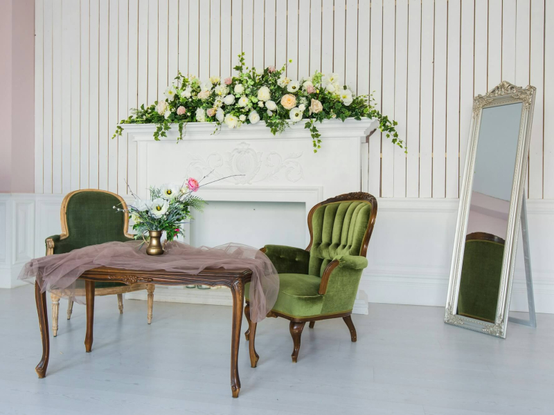 elegant-room-with-antique-furniture.jpg